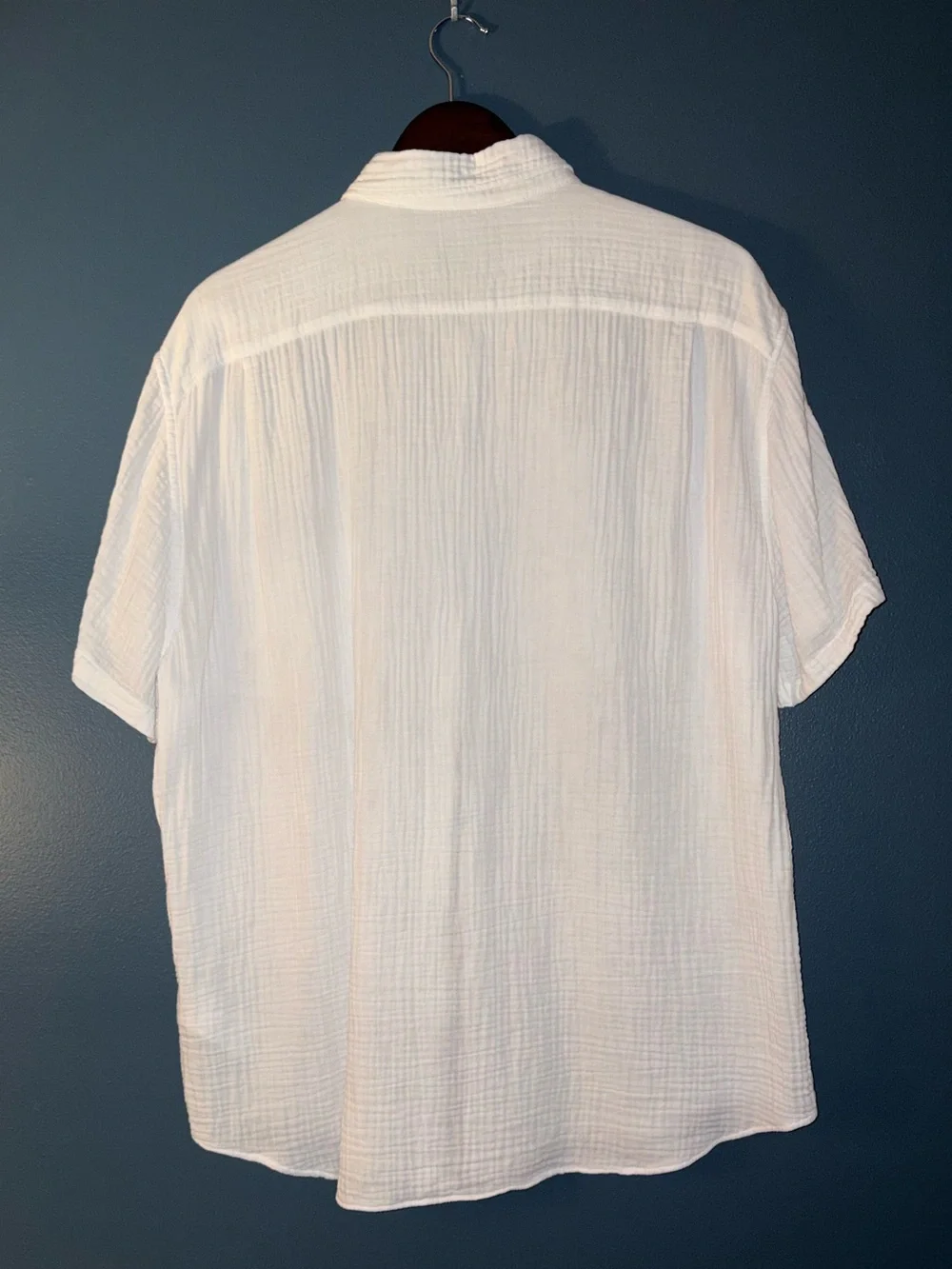 J.Crew Men's XL white gauze Cotton button down Shirt